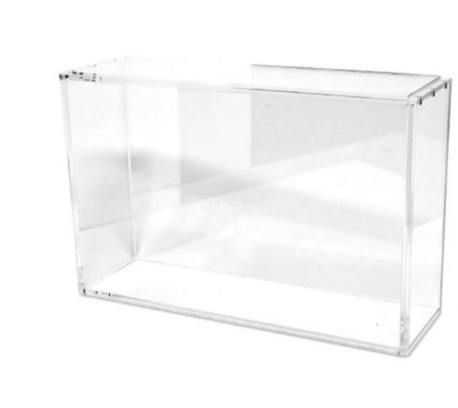 Pokemon Trading Card Game : Acrylic Case For Charizard UPC